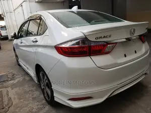 Honda Stream 2014 White