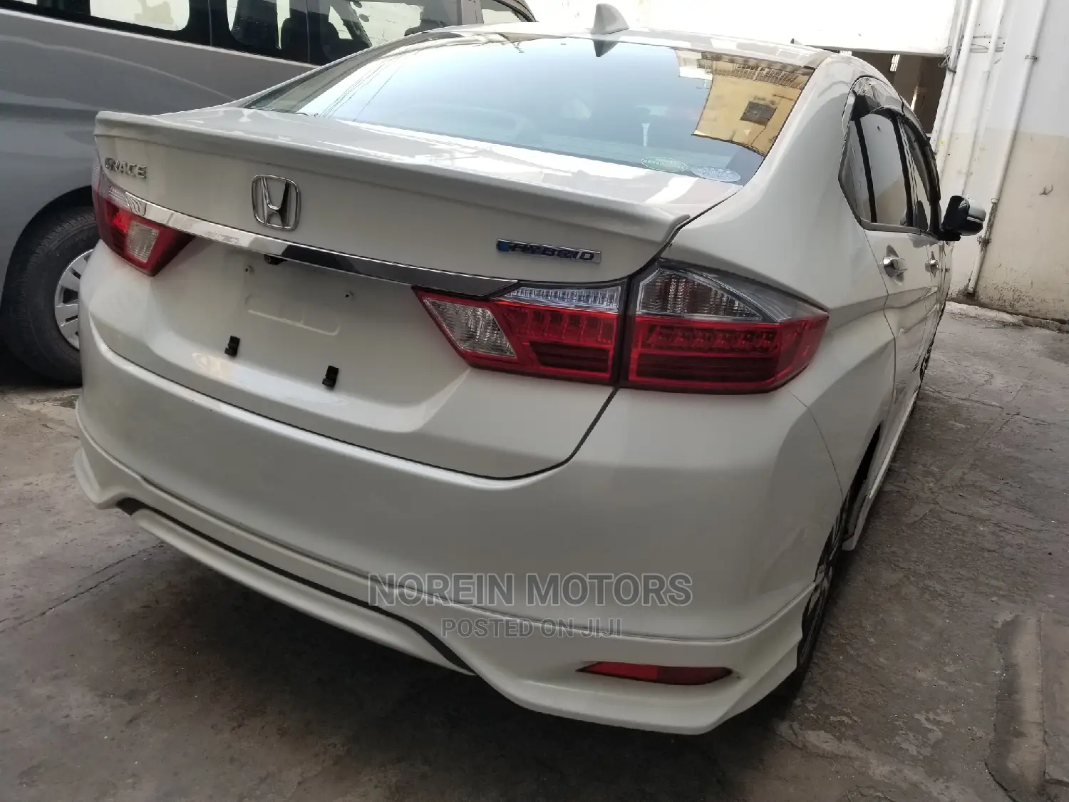 Honda Stream 2014 White
