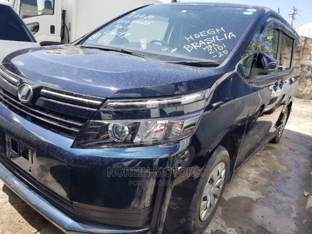 Toyota Voxy 2015 Black - thumbnail 2