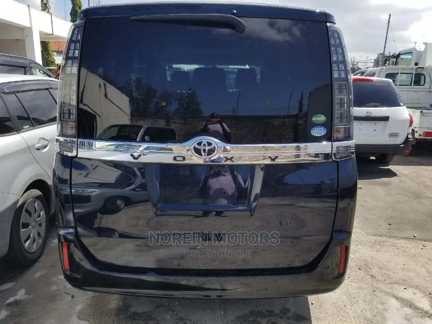 Toyota Voxy 2015 Black