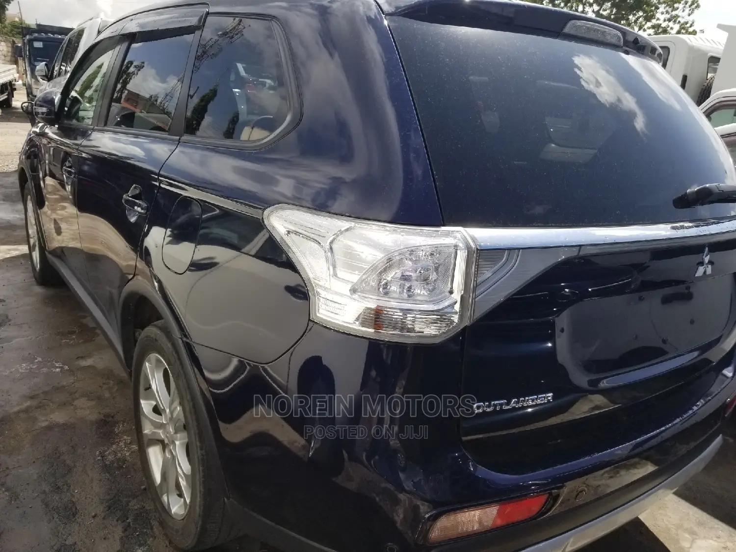 Mitsubishi Outlander 2015 Blue