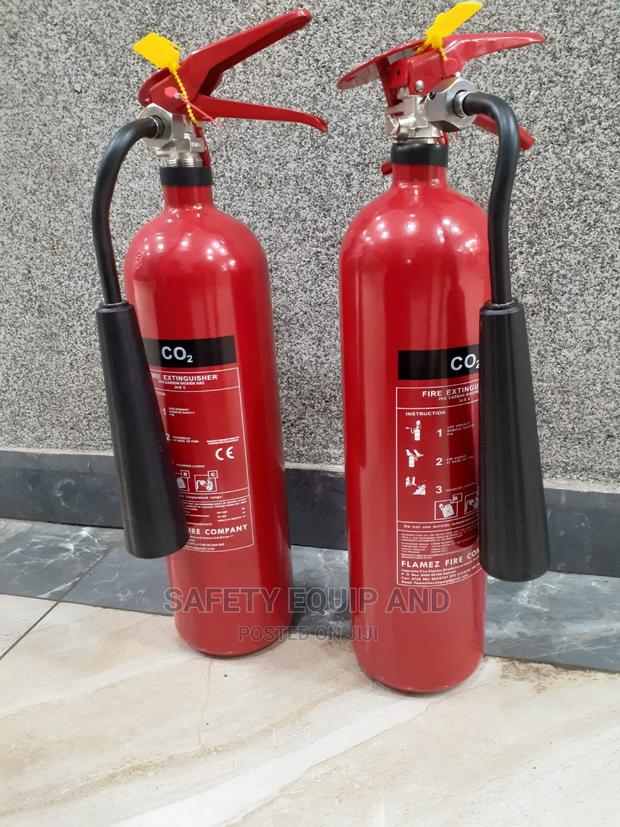 Co2 2kgs Fire Extinguishers - thumbnail 3