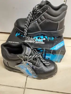 Vaultex Safety Boot at a Discounted Price