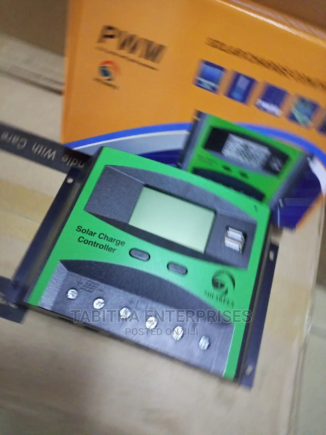 Solar Charger Controller (Quality)