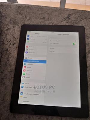 Apple iPad 2 Wi-Fi 16 GB Silver - main view