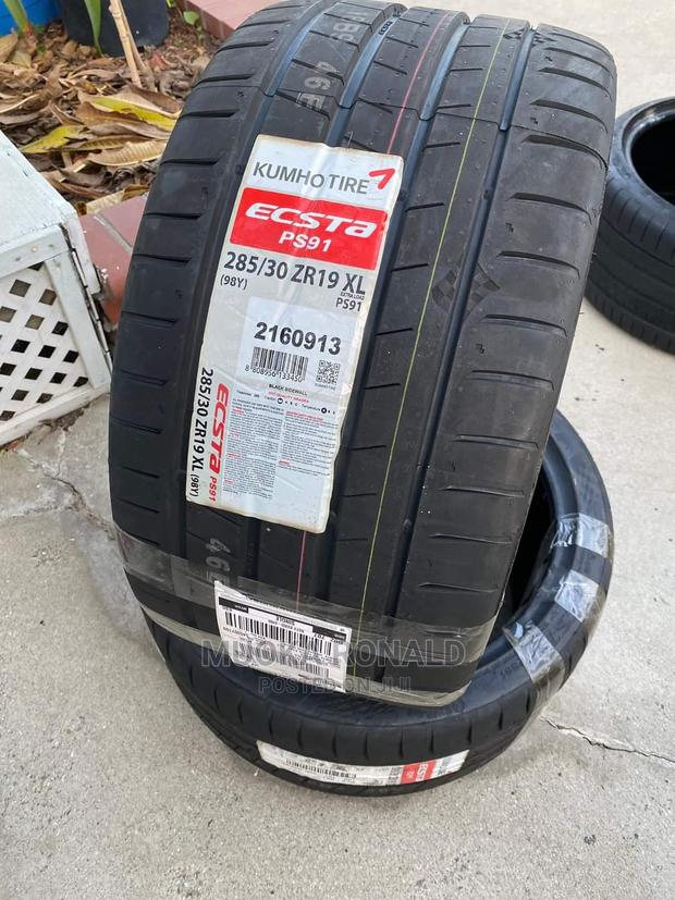 285/30r19 Kumho Tyre Made in Korea