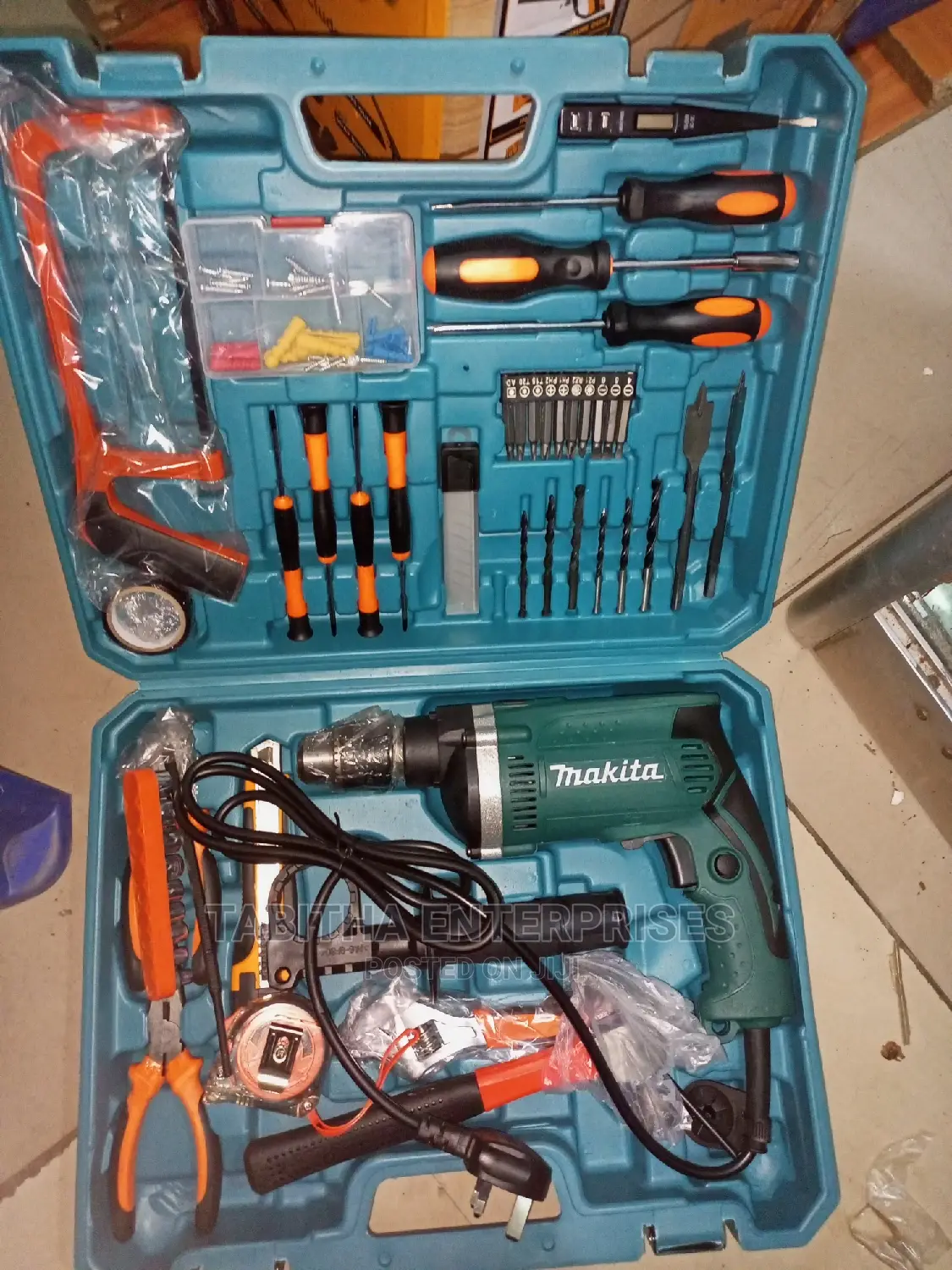 Makita Electric Hand Toolkit
