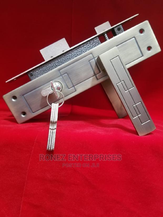 Door Lock Gjs - thumbnail 3