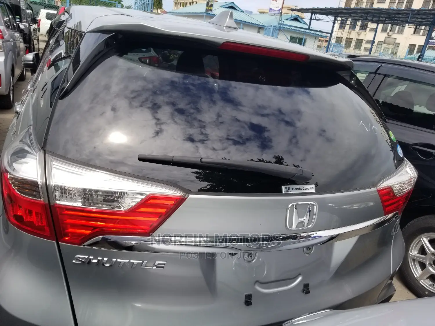 Honda Shuttle 2015 Silver