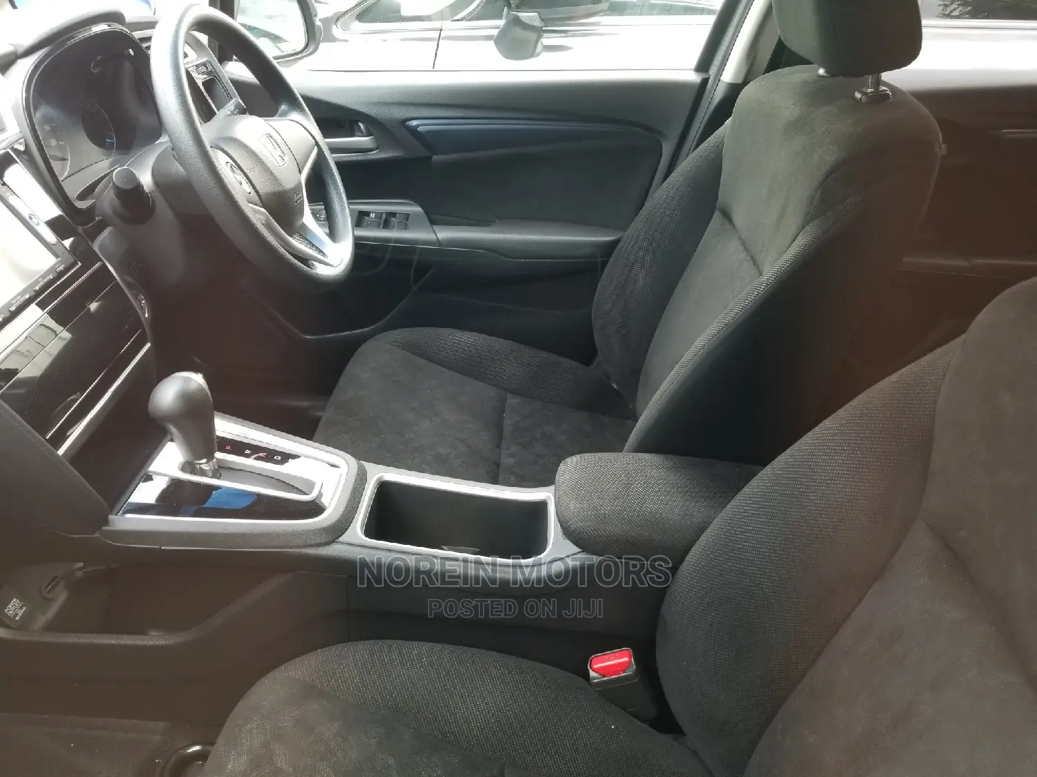 Honda Shuttle 2015 Silver