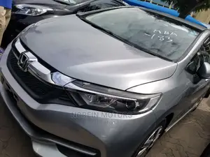 Honda Shuttle 2015 Silver