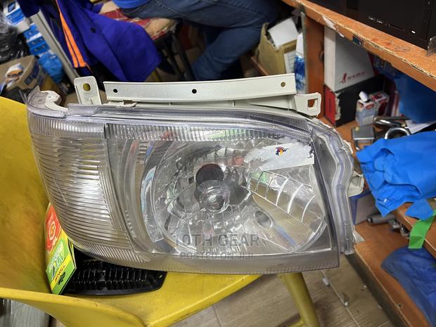 Toyota Hiace Headlight 7L