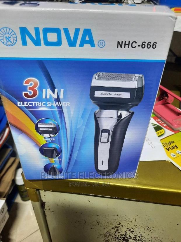 Nova Electric Shaver - main view