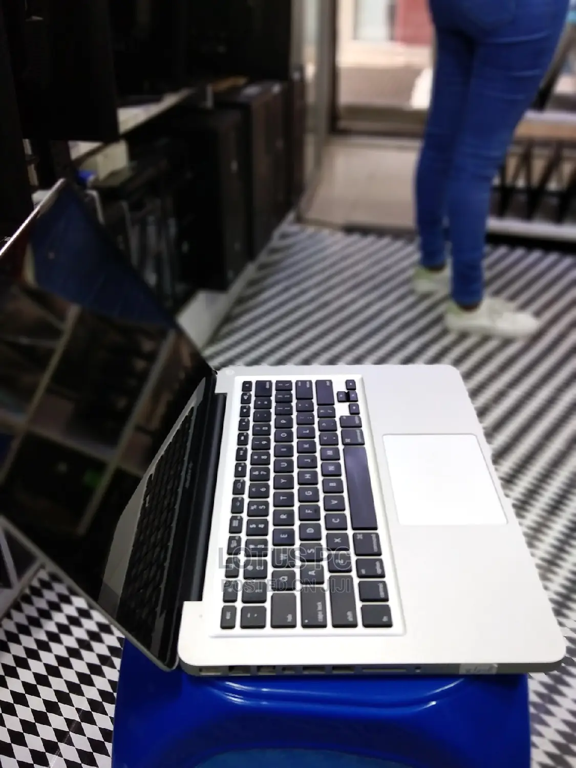Laptop Apple MacBook Pro 2012 4GB Intel Core I5 HDD 500GB