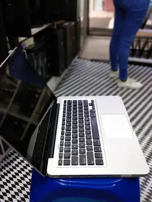 Laptop Apple MacBook Pro 2012 4GB Intel Core I5 HDD 500GB