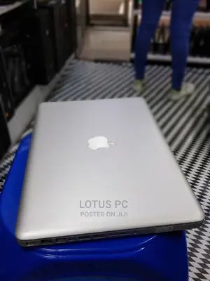 Laptop Apple MacBook 2012 4GB Intel Core I5 HDD 500GB