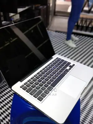 Laptop Apple MacBook 2012 4GB Intel Core I5 HDD 500GB