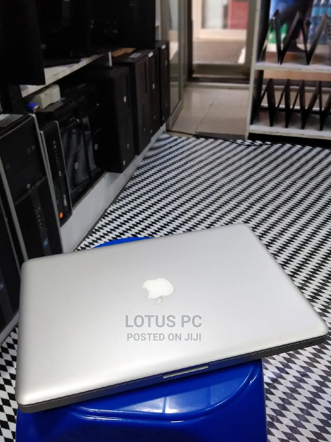 Laptop Apple MacBook 2012 4GB Intel Core I5 HDD 500GB