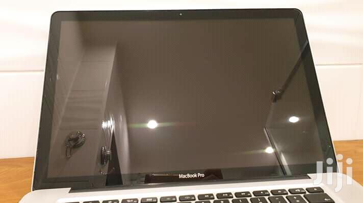 Laptop Apple MacBook Pro 4GB Intel Core i5 HDD 500GB