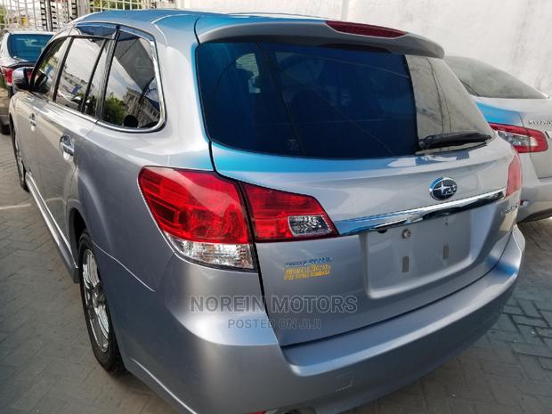 Subaru Legacy 2014 Silver - thumbnail 4