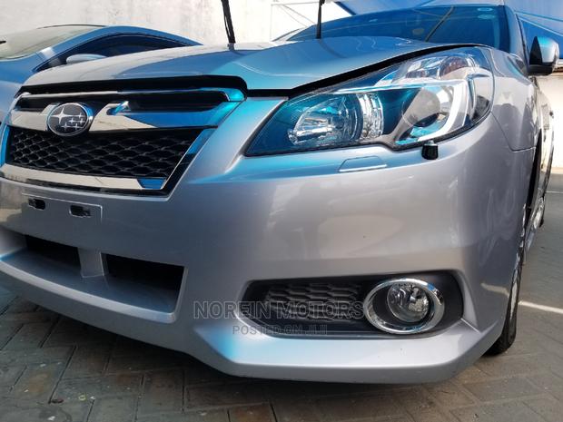Subaru Legacy 2014 Silver - thumbnail 2
