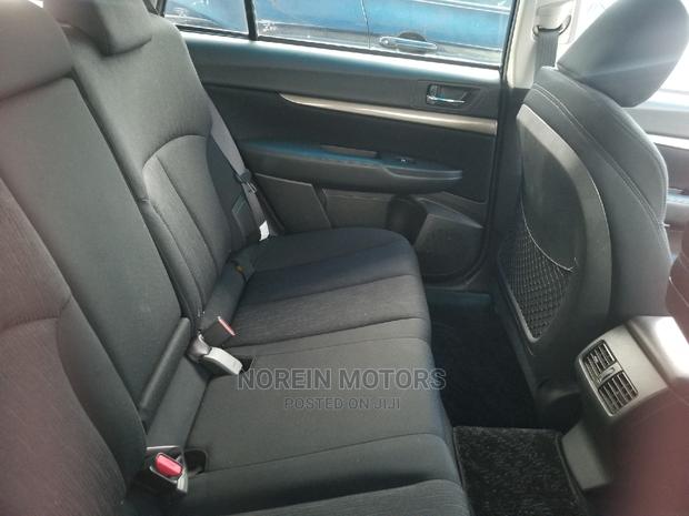 Subaru Legacy 2014 Silver - thumbnail 8