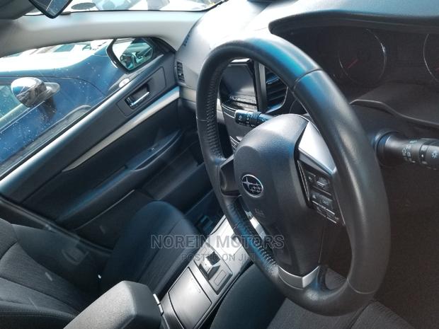 Subaru Legacy 2014 Silver - thumbnail 9