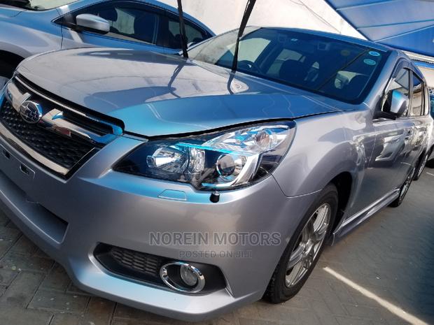 Subaru Legacy 2014 Silver - thumbnail 3