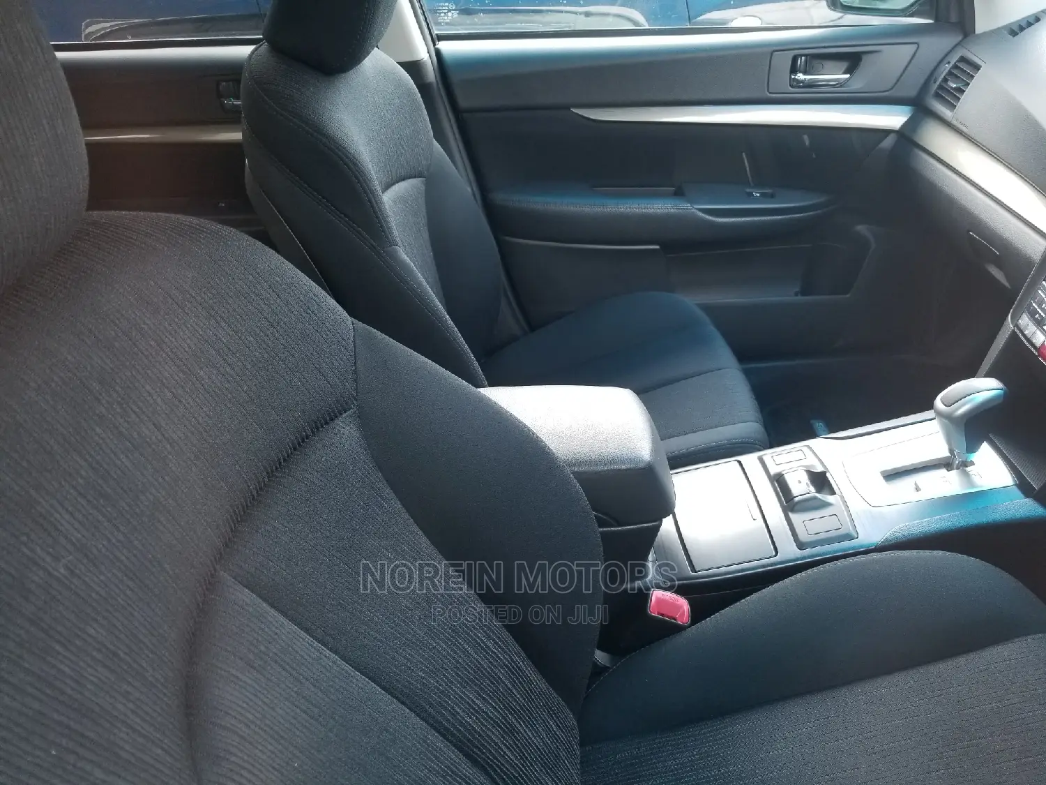 Subaru Legacy 2014 Silver
