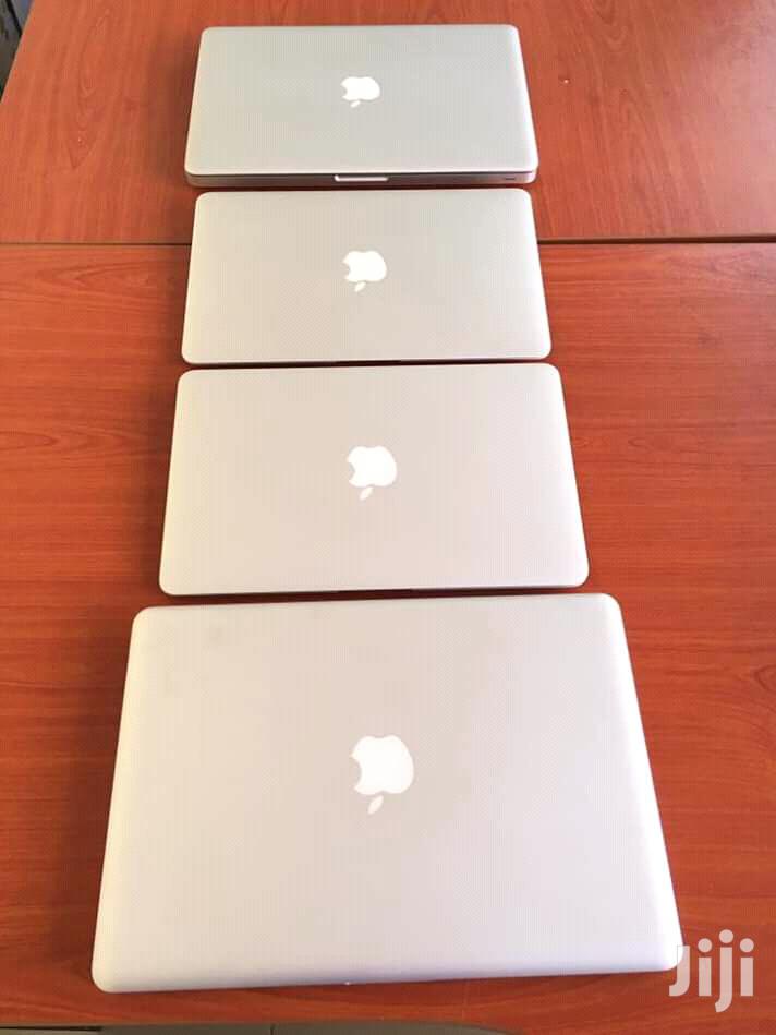 Laptop Apple MacBook Pro 4GB Intel Core i5 HDD 500GB