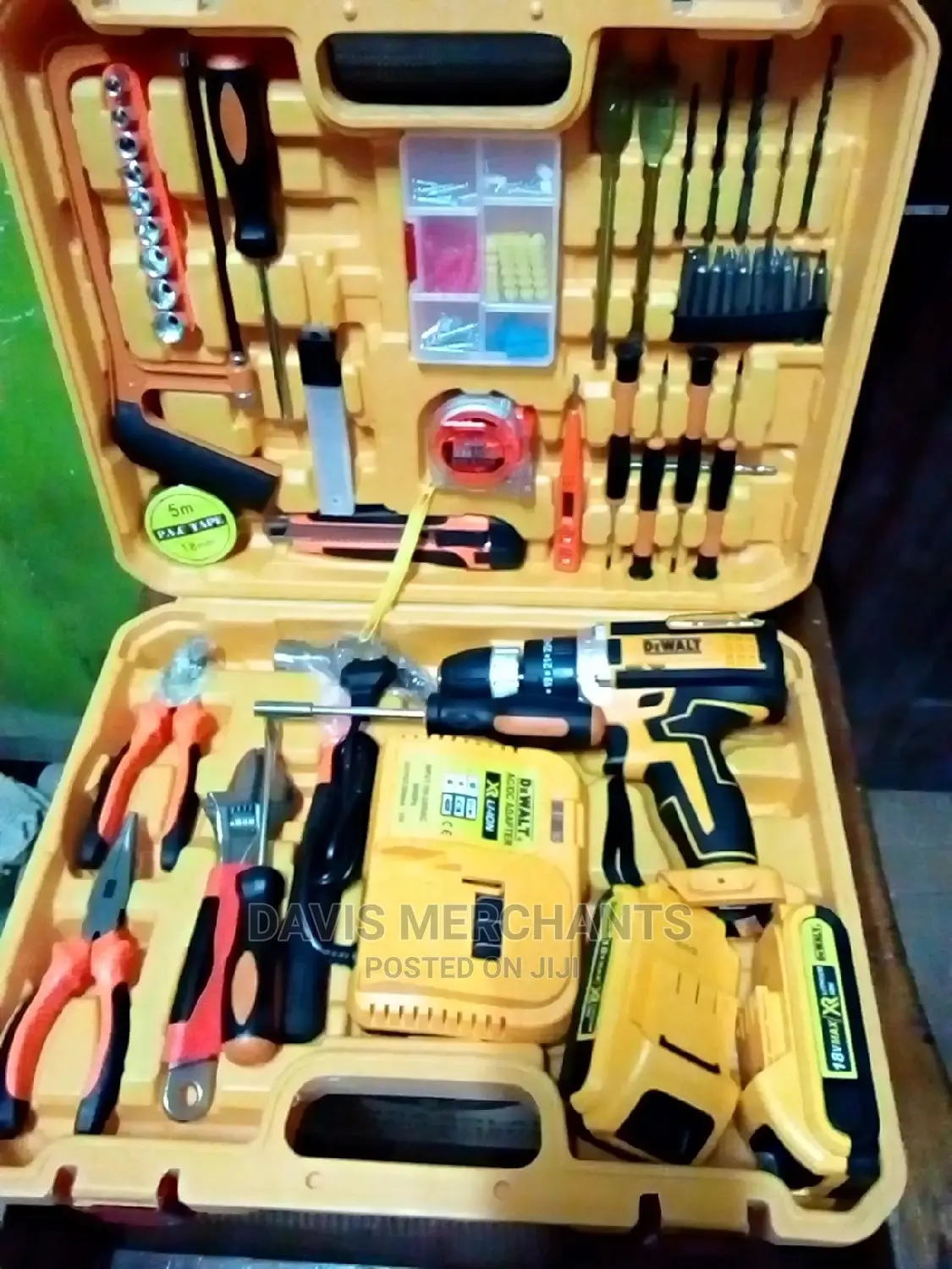 Dewalt Cordless Drill Set