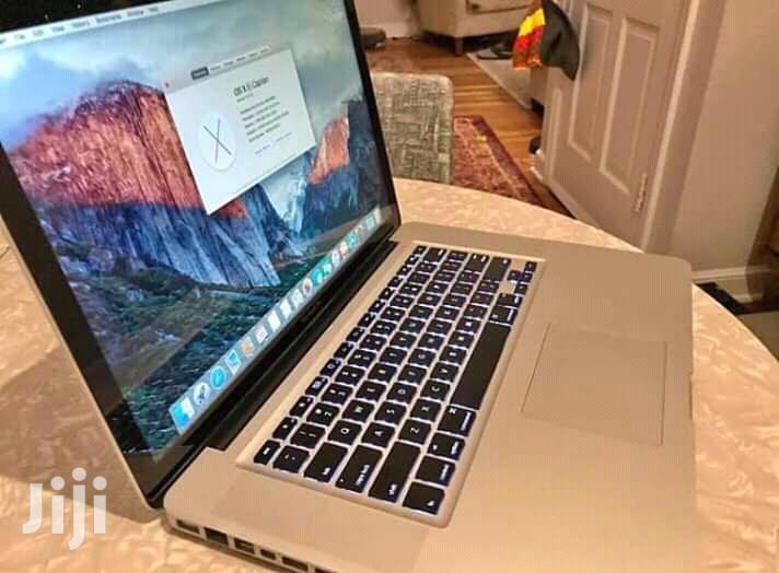 Laptop Apple MacBook Pro 4GB Intel Core i5 HDD 500GB