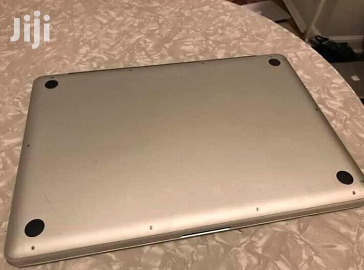 Laptop Apple MacBook Pro 4GB Intel Core i5 HDD 500GB