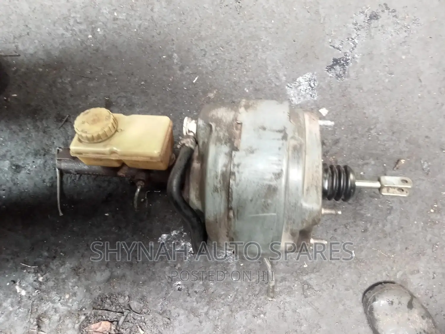 Brake Booster and Master Cylinder Volvo