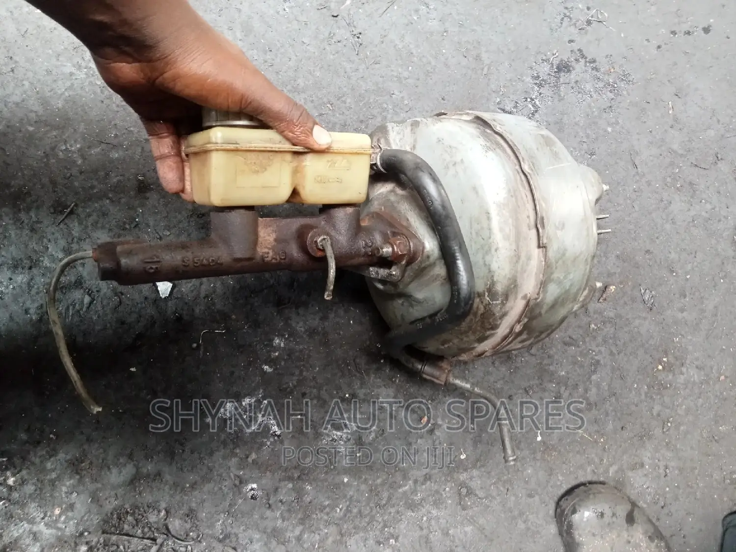 Brake Booster and Master Cylinder Volvo