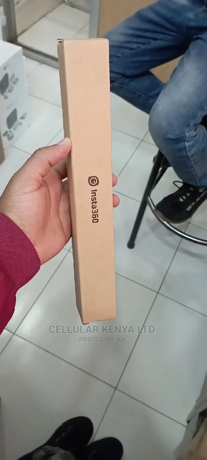 Insta360 2-in-1 Invisible Selfie Stick + Tripod
