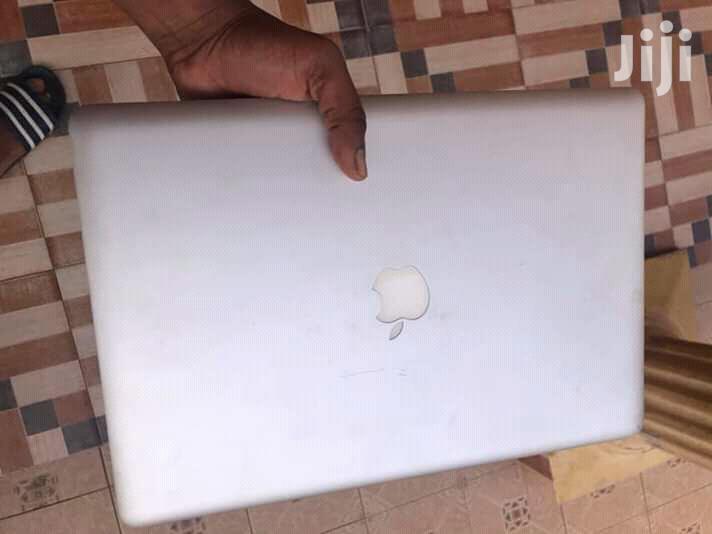 Laptop Apple MacBook Pro 4GB Intel Core i5 HDD 500GB