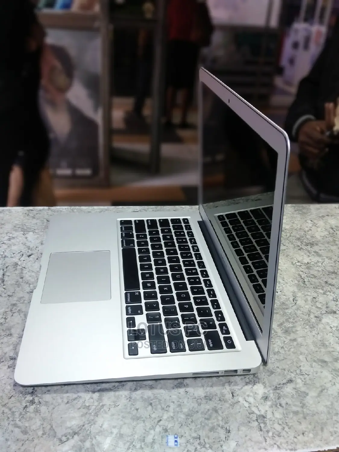 Laptop Apple MacBook Air 2015 8GB Intel Core I5 SSD 256GB