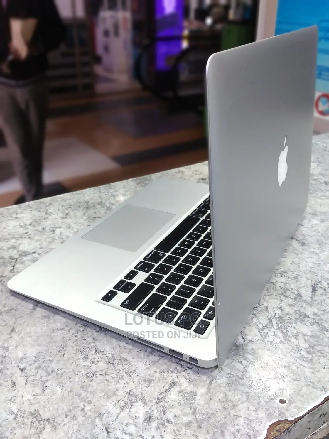Laptop Apple MacBook Air 2017 8GB Intel Core I7 SSD 256GB
