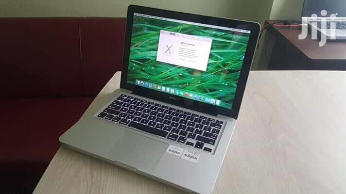 Laptop Apple MacBook Pro 4GB Intel Core i5 HDD 500GB