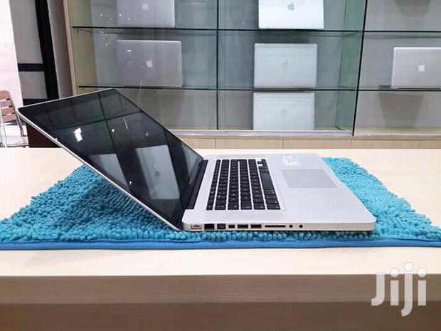 Laptop Apple MacBook Pro 4GB Intel Core i5 HDD 500GB - thumbnail 2