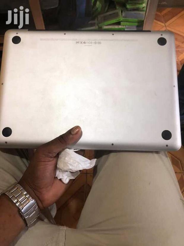 Laptop Apple MacBook Pro 4GB Intel Core i5 HDD 500GB - thumbnail 3