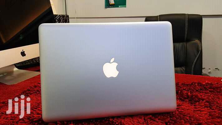 Laptop Apple MacBook Pro 4GB Intel Core i5 HDD 500GB