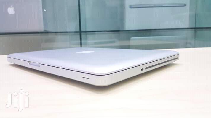 Laptop Apple MacBook Pro 4GB Intel Core i5 HDD 500GB