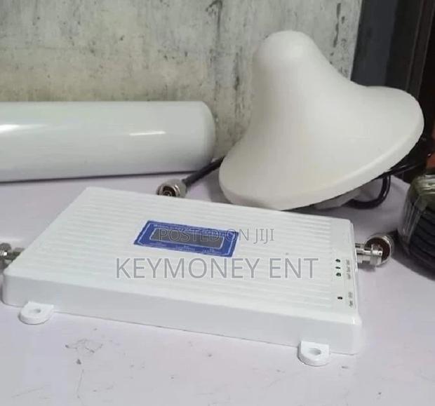 High Class 4g GSM Network Booster - main view