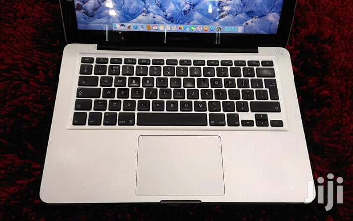 Laptop Apple MacBook Pro 4GB Intel Core i5 HDD 500GB