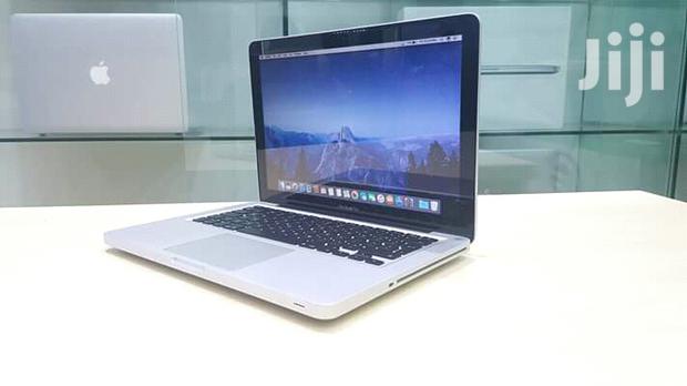 Laptop Apple MacBook Pro 4GB Intel Core i5 HDD 500GB