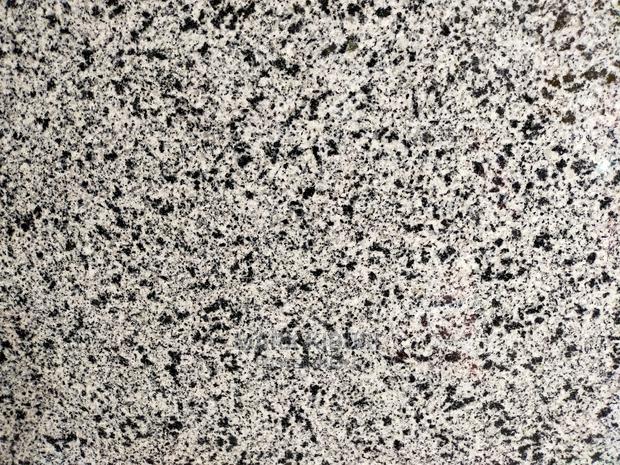 Black and White Granite Countertop - thumbnail 3