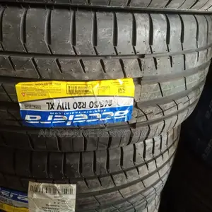 265/50r20 Accelera