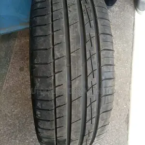265/50r20 Accelera